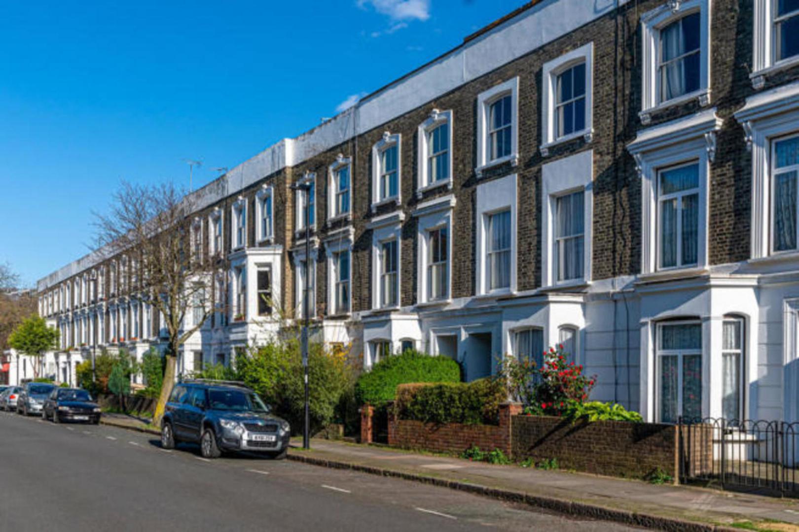 Recently renovated three double bedroom apartment minutes away from Holloway Jackson road, Holloway